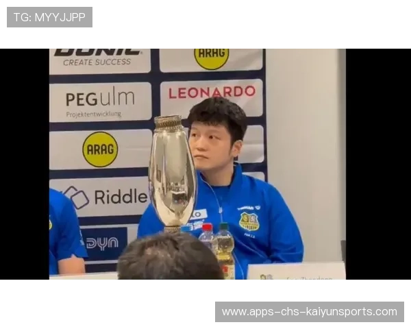 赛后签名合影排长队!樊振东德国人气爆表,樊振东签名球拍价格吗